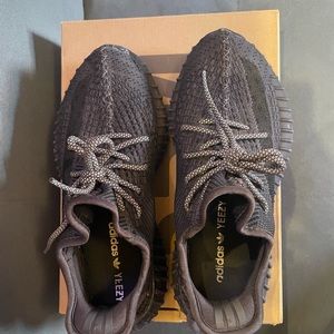 Yeezy non-reflective size 7 mens fits 8 womans